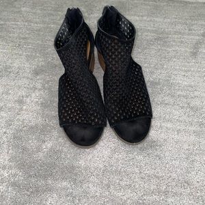 Lucky Brand open toe shoes
